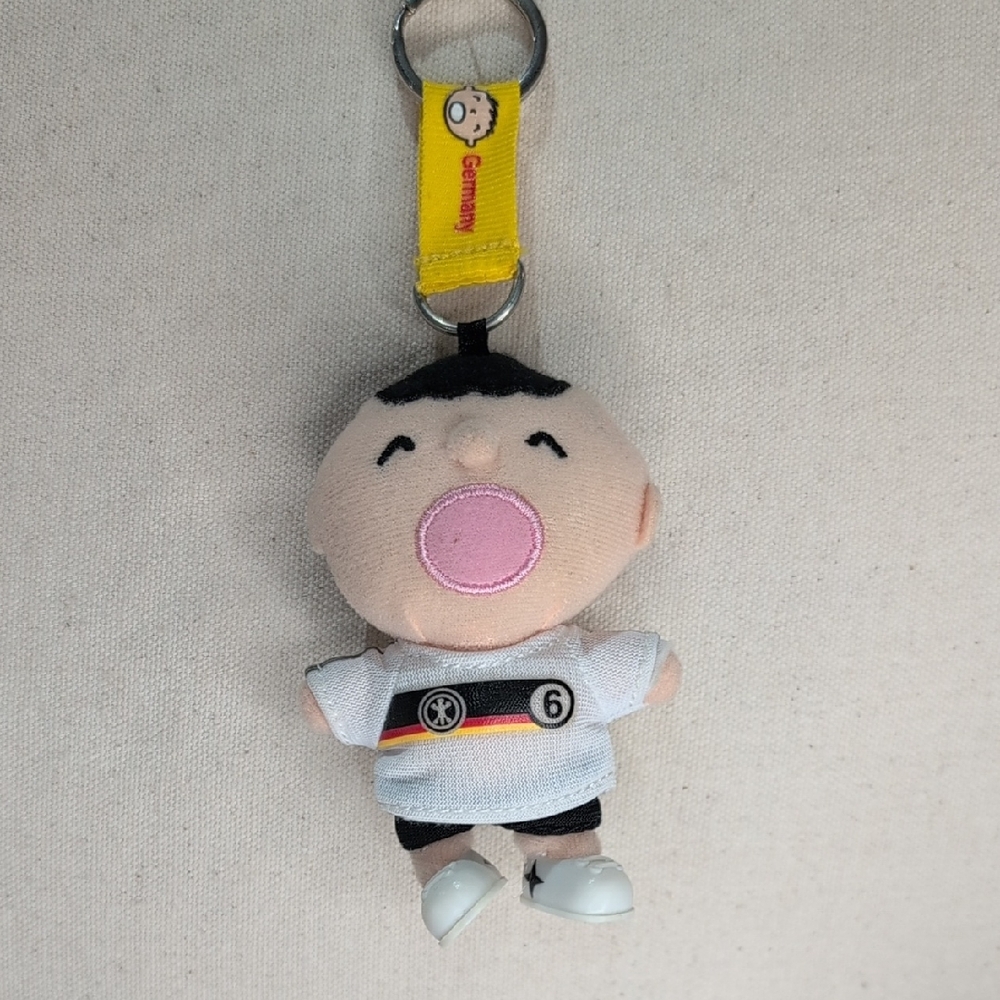 Sanrio x FIFA Germany Minna No Tabo #6 Plush Keychain Bag charm